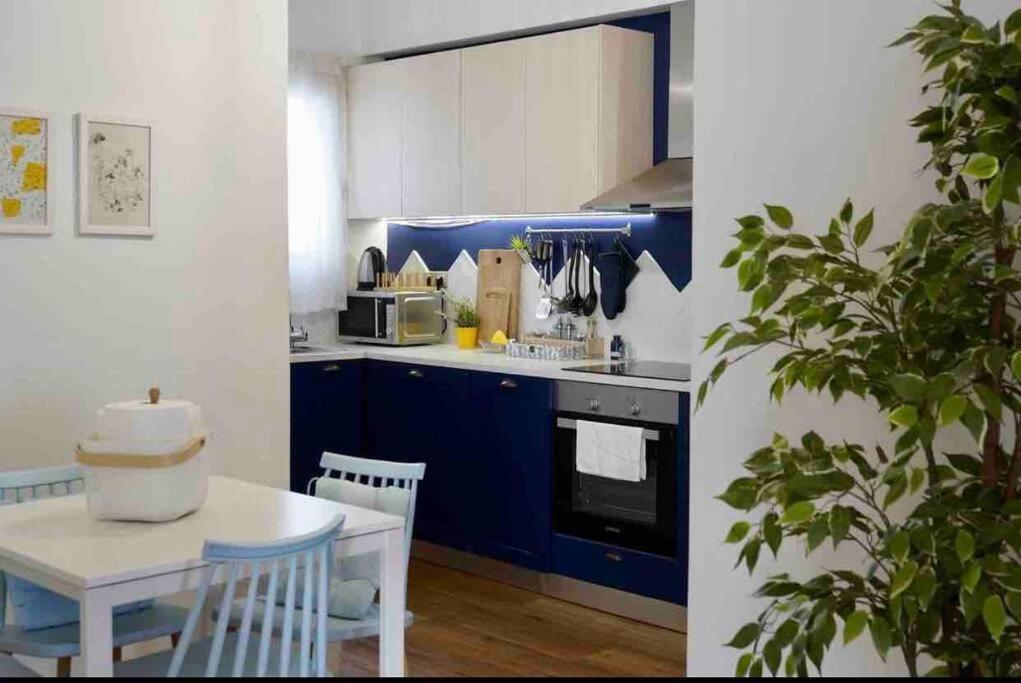 Vasilis Luxury Apartment Athens Exterior photo